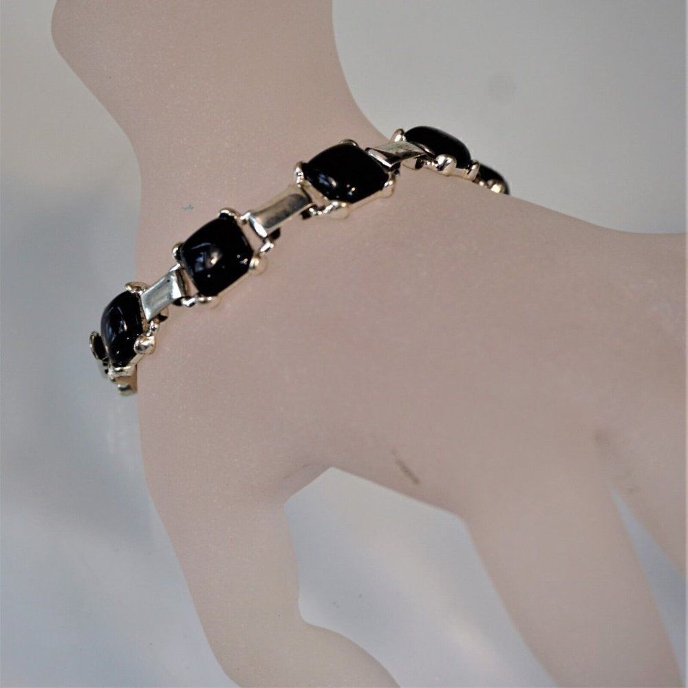 Black Beads Bracelet Faceted Square Beads In Silver Tone Settings